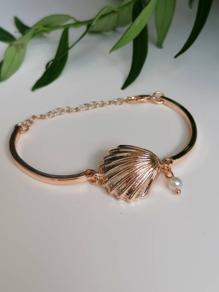 Shell with Pearl Cuff Bracelet