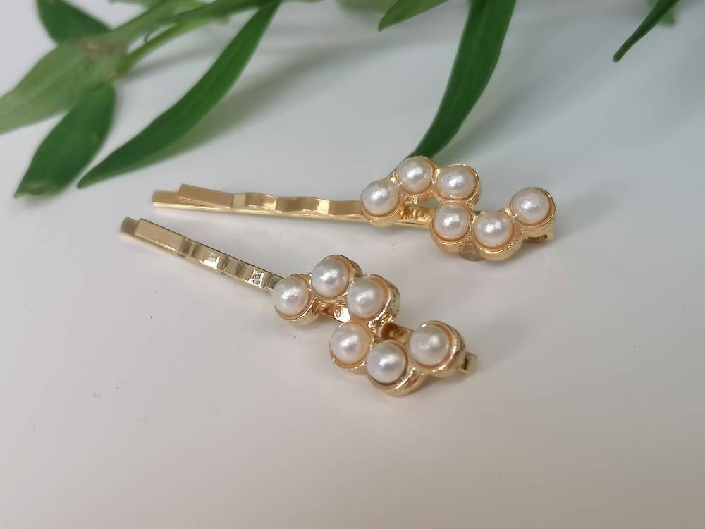 Gold and Pearl Hair Pins / Gift for her / Hair Accessories / Gold Hair Pin / Pearl Hair Pin / Wedding Hair / Bridesmaid Hair Pin / Stylish