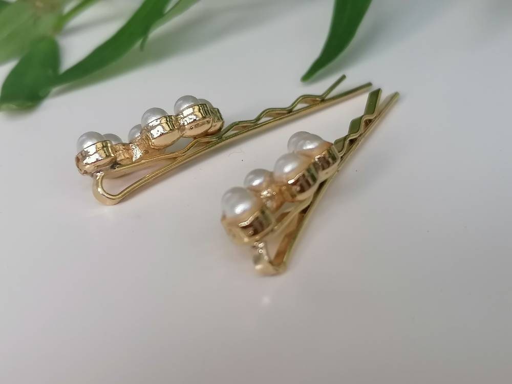 Gold and Pearl Hair Pins / Gift for her / Hair Accessories / Gold Hair Pin / Pearl Hair Pin / Wedding Hair / Bridesmaid Hair Pin / Stylish