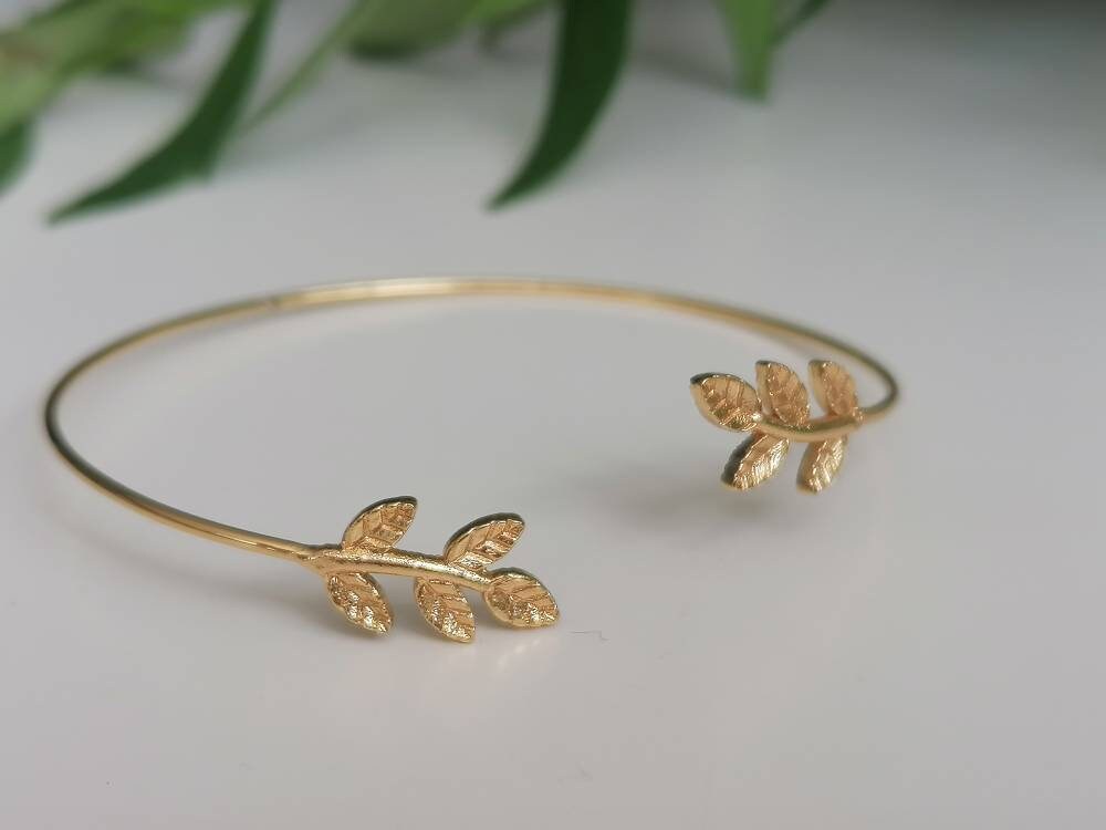 Elegant Minimalist Leaf Cuff Bangle
