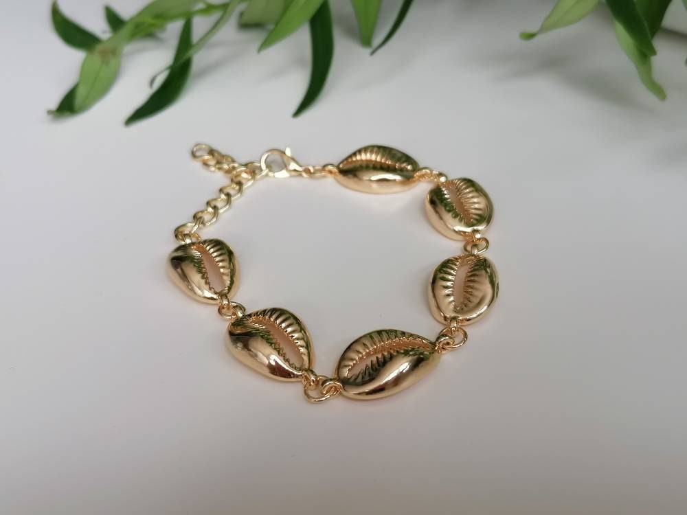 Shell Bracelet